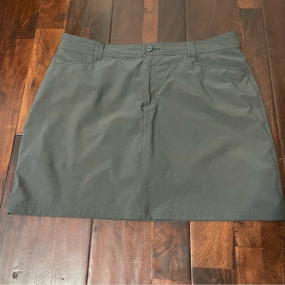 Eddie Bauer Womens Skort 14 Gray Adventurer 2.0 Hiking Trail Outdoor Lined - Picture 1 of 6